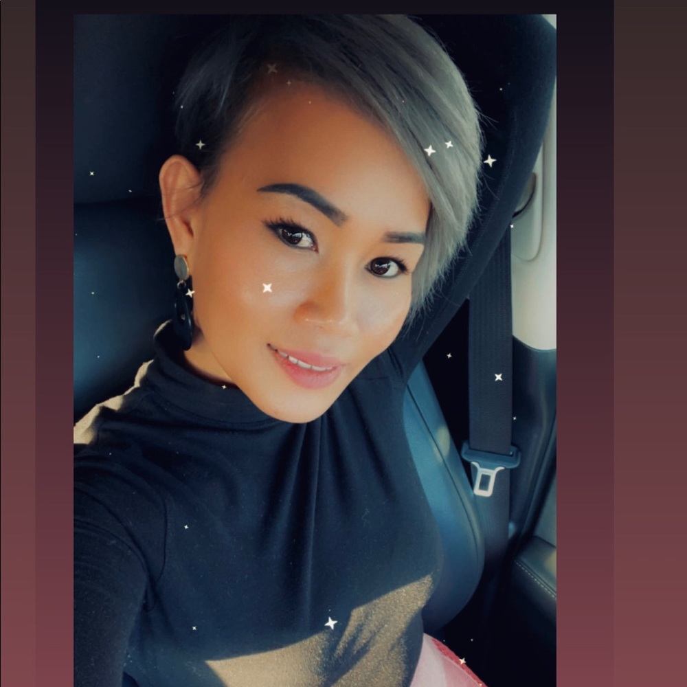 Meet your seller 😊